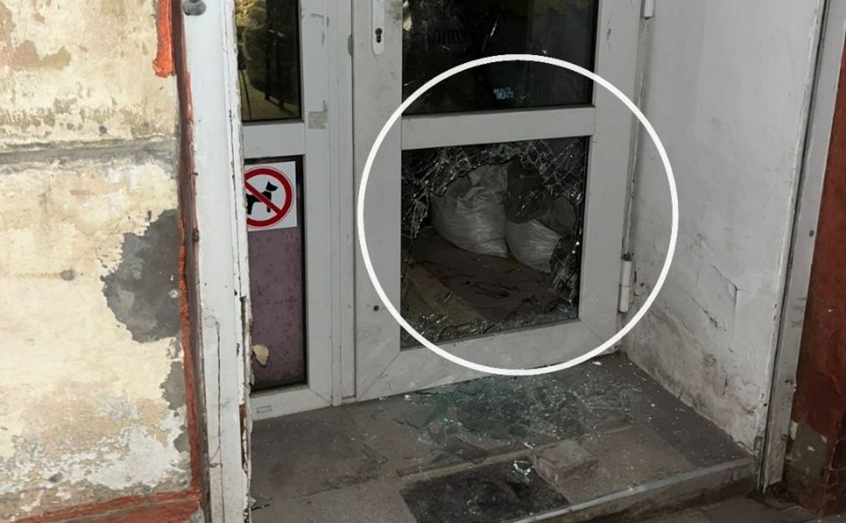 У Приморському районі чоловік напідпитку вдерся до чужого приміщення