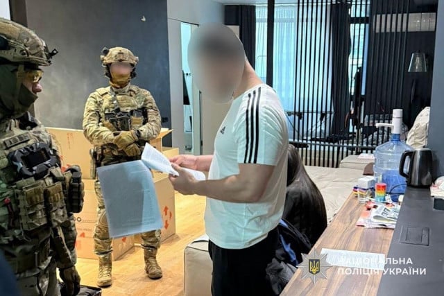 Підпалив автівку знайомої: поліція Кривого Рогу вийшла на підозрюваного