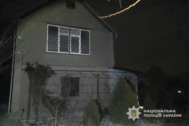 Підпалив вночі будинок: поліція Кривого Рогу затримала підозрюваного