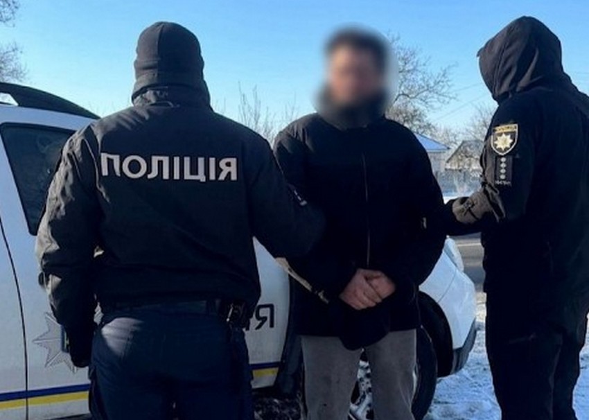 Під Кам’янським злодій пограбував двох літних жінок
