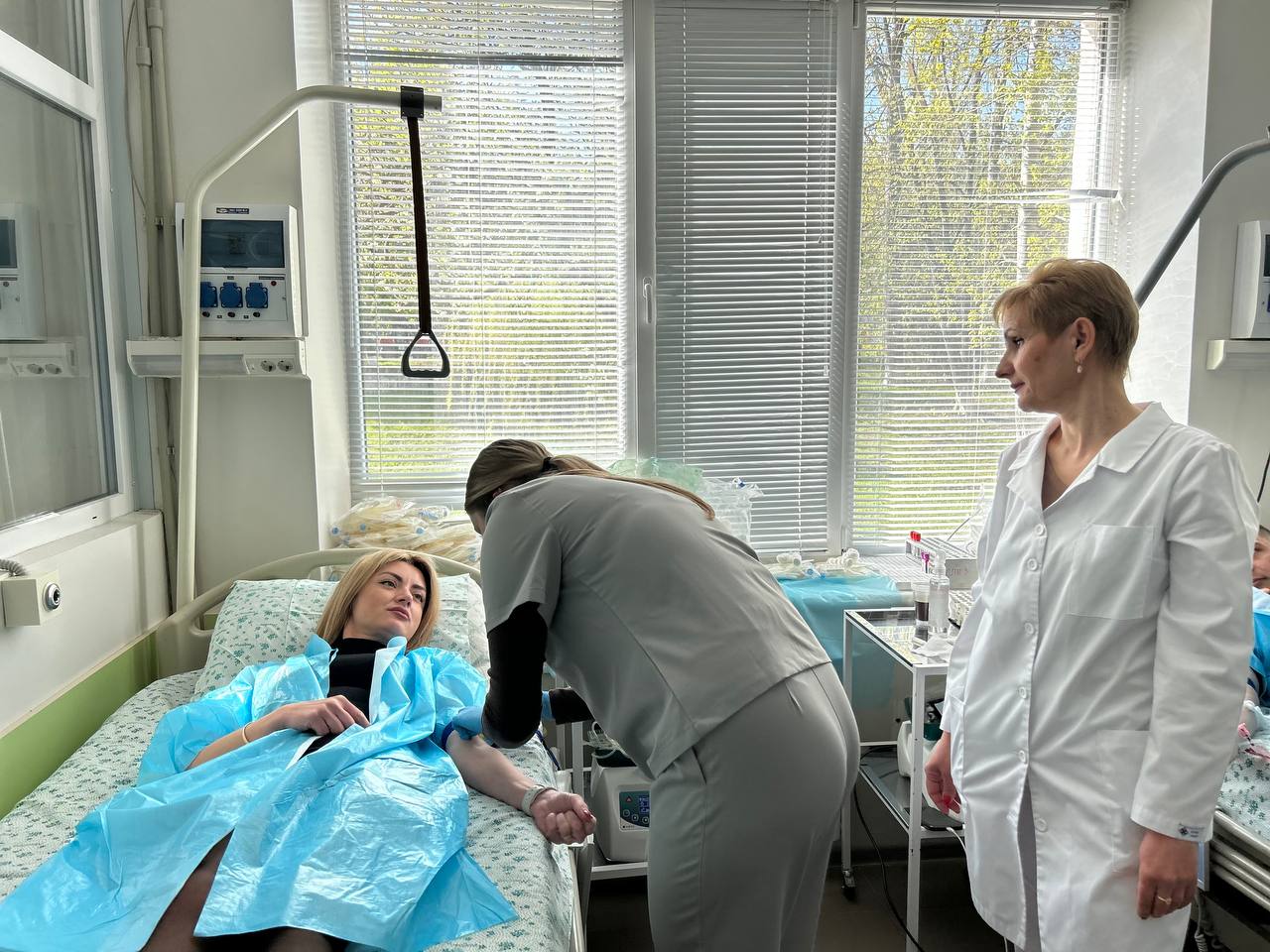 Після обстрілу Центральна районна лікарня відновлює роботу