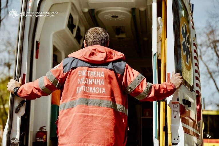 Після удару по Дніпру в лікарнях залишаються 15 людей