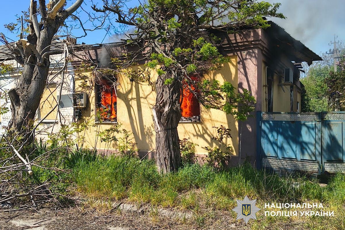 РФ атакувала два райони Дніпропетровщини: є загибла, серед постраждалих дитина