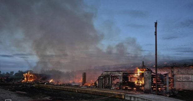 РФ вдарила по Україні: на Чернігівщині загинули батько і син, …