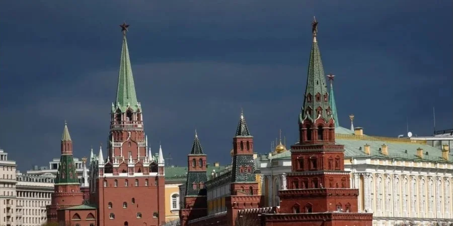 РФ оголосила “перемир’я” на 8-10 травня і пригрозила Києву ударом