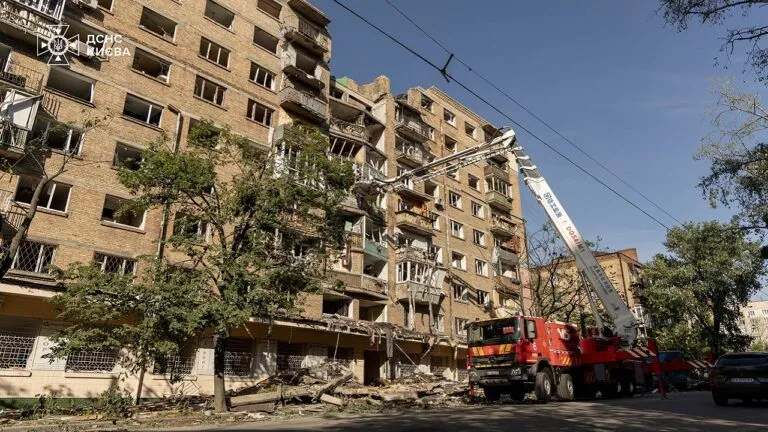 РФ пригрозила новими ударами по Києву та “центрах ухвалення рішень”