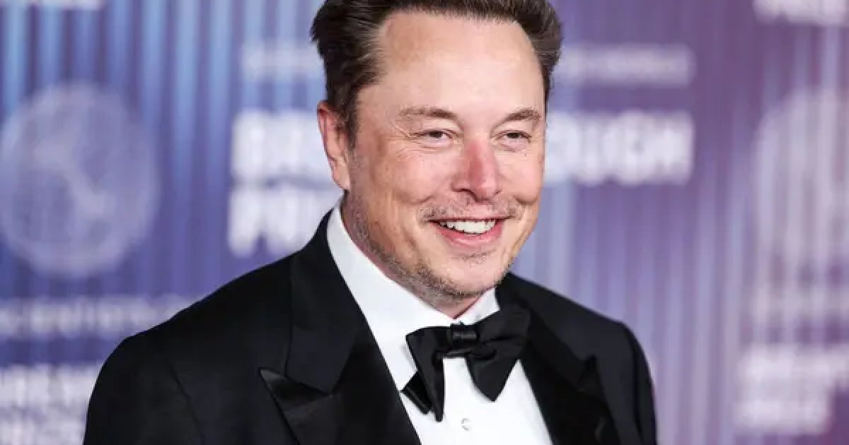 Рада директорів SpaceX пообіцяла Маску винагороду за місто на Марсі