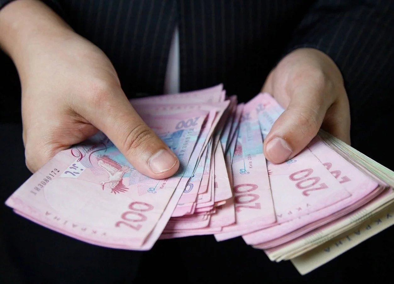 Радники Прокудіна у квітні сукупно отримали понад 180 тис. грн …