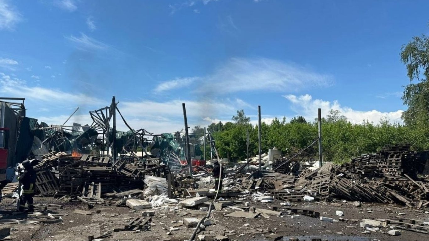 Ракетний удар по Харківщині: кількість жертв зростає (фото)