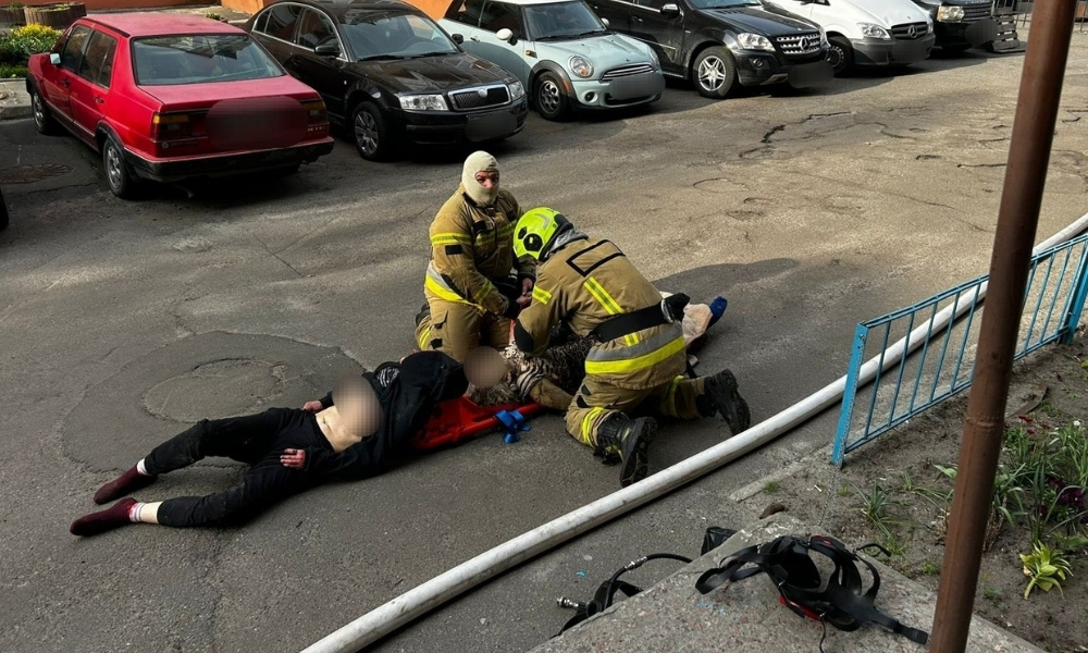 Ранкова пожежа в Подільському районі Києва: одна жінка загинула, іншу …
