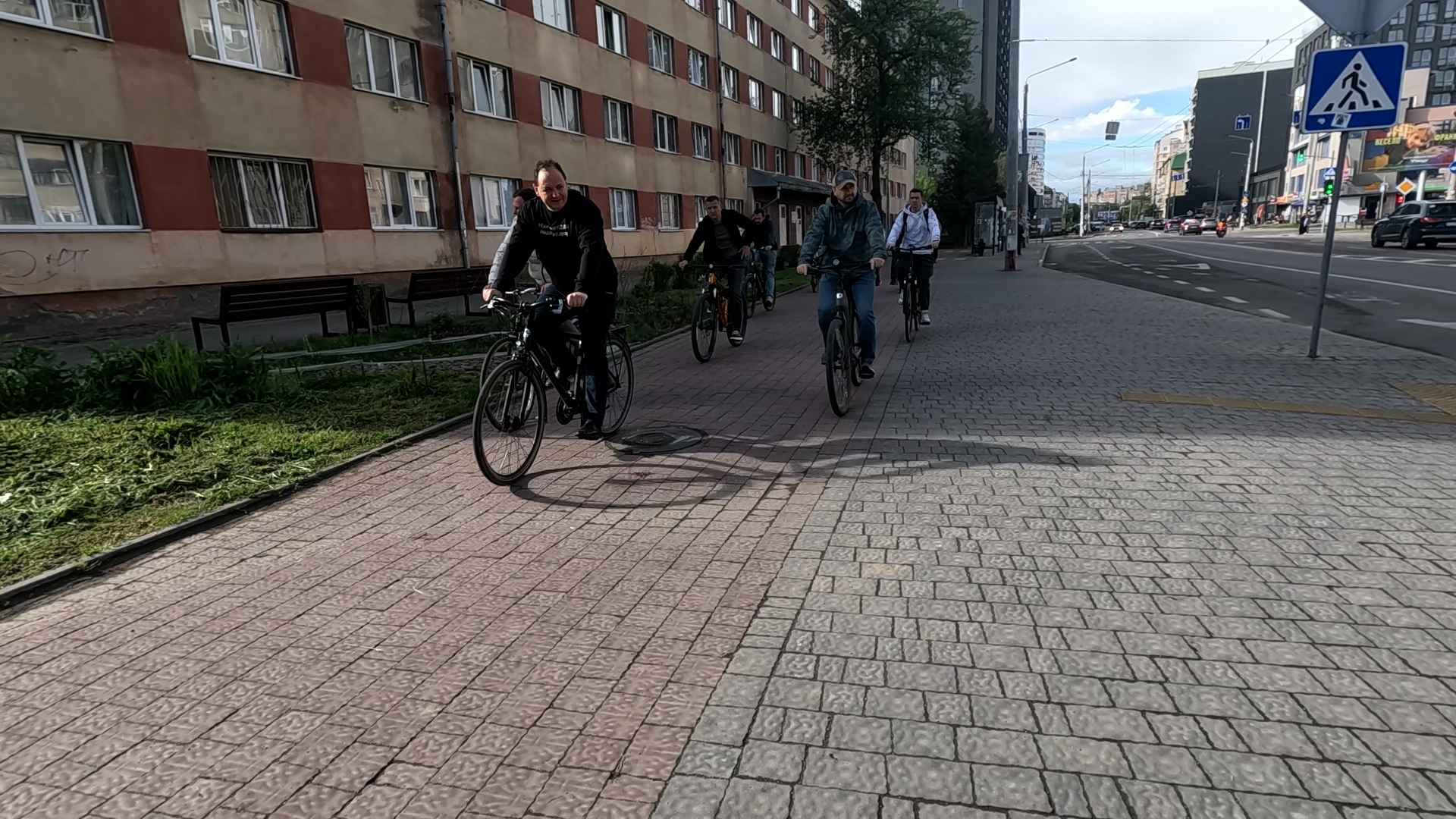 Ранкова інспекція Івано-Франківська: контроль благоустрою та підготовка до «Свята ковалів»