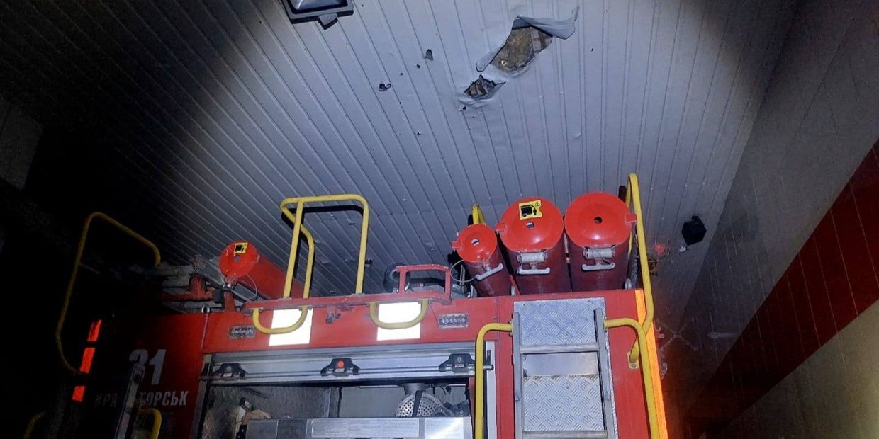 Рαшиcτи вдарили по пожежно-рятувальній частині в Олександрівці на Донеччині (фото)