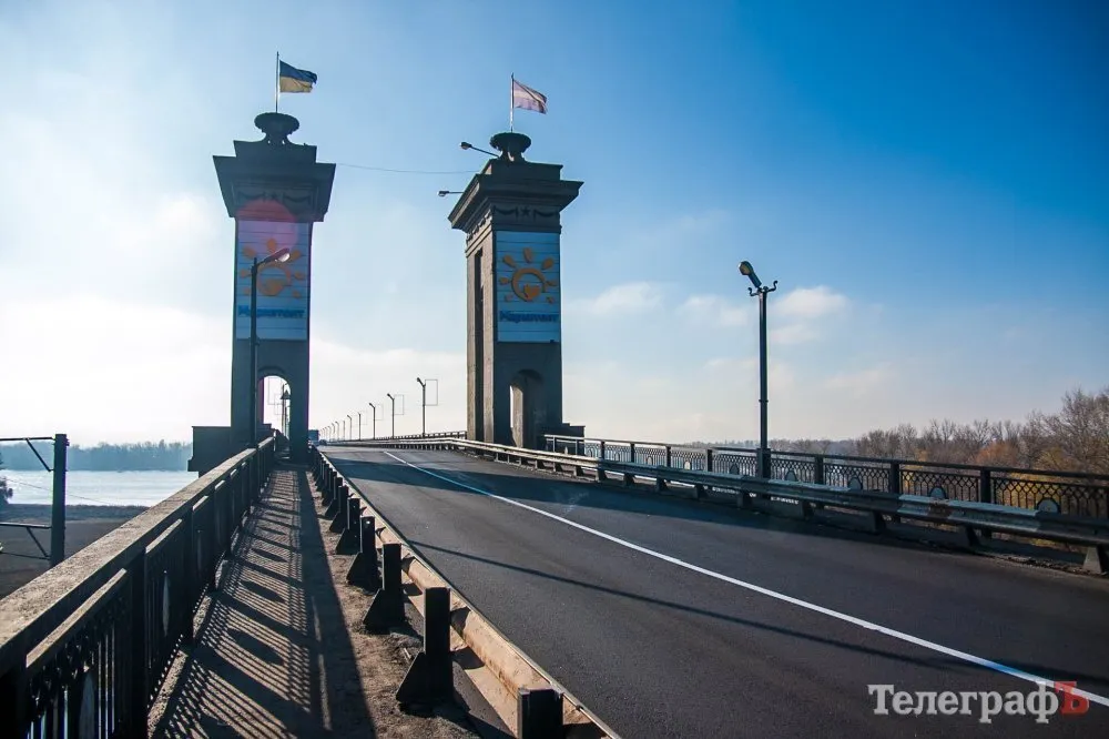 Ремонт Крюківського мосту комунальники закінчать на наступному тижні