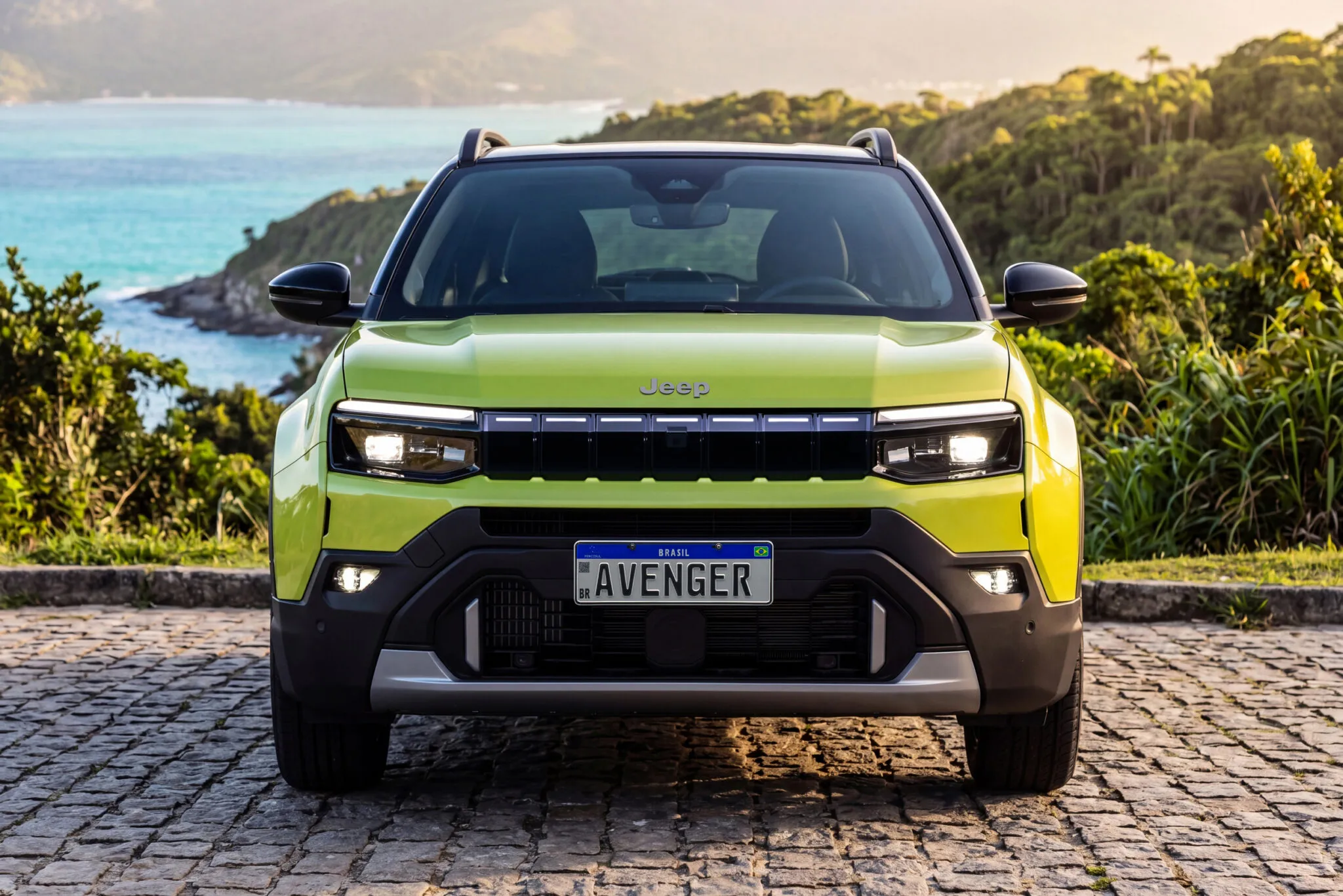 Рестайлінг Jeep Avenger засвітився до офіційного дебюту