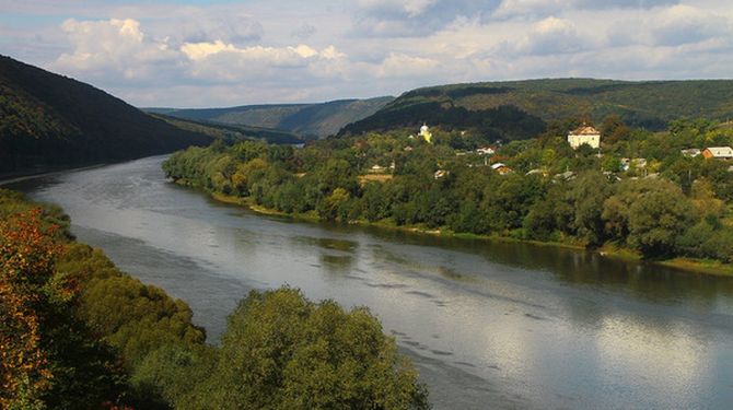 Рибоохоронний патруль перевірив Дністер після резонансного допису про незаконний лов