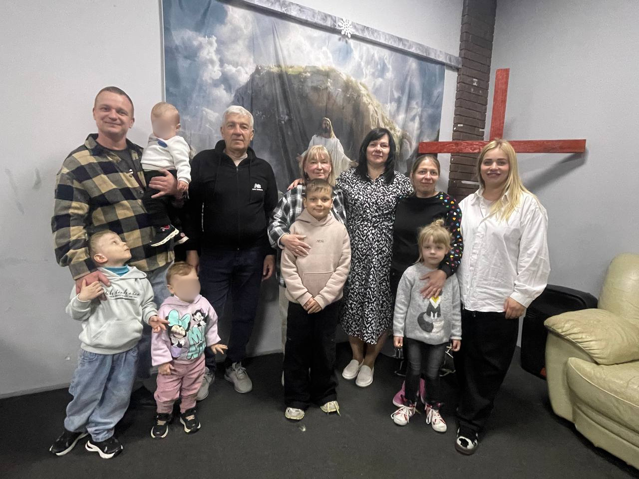 Дім для дитини у складний момент: історія патронатної родини із …