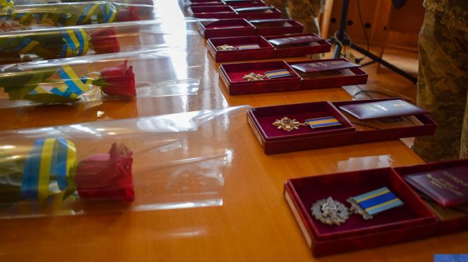 Родини загиблих і зниклих безвісти захисників Дністровського району отримали державні …