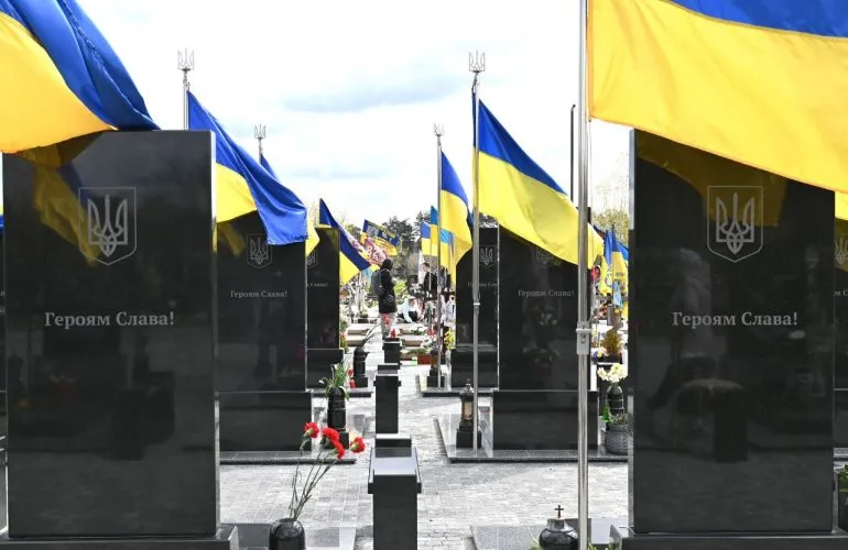 Збитки у справі меморіалу на Затуринському кладовищі перевищили 15 млн …