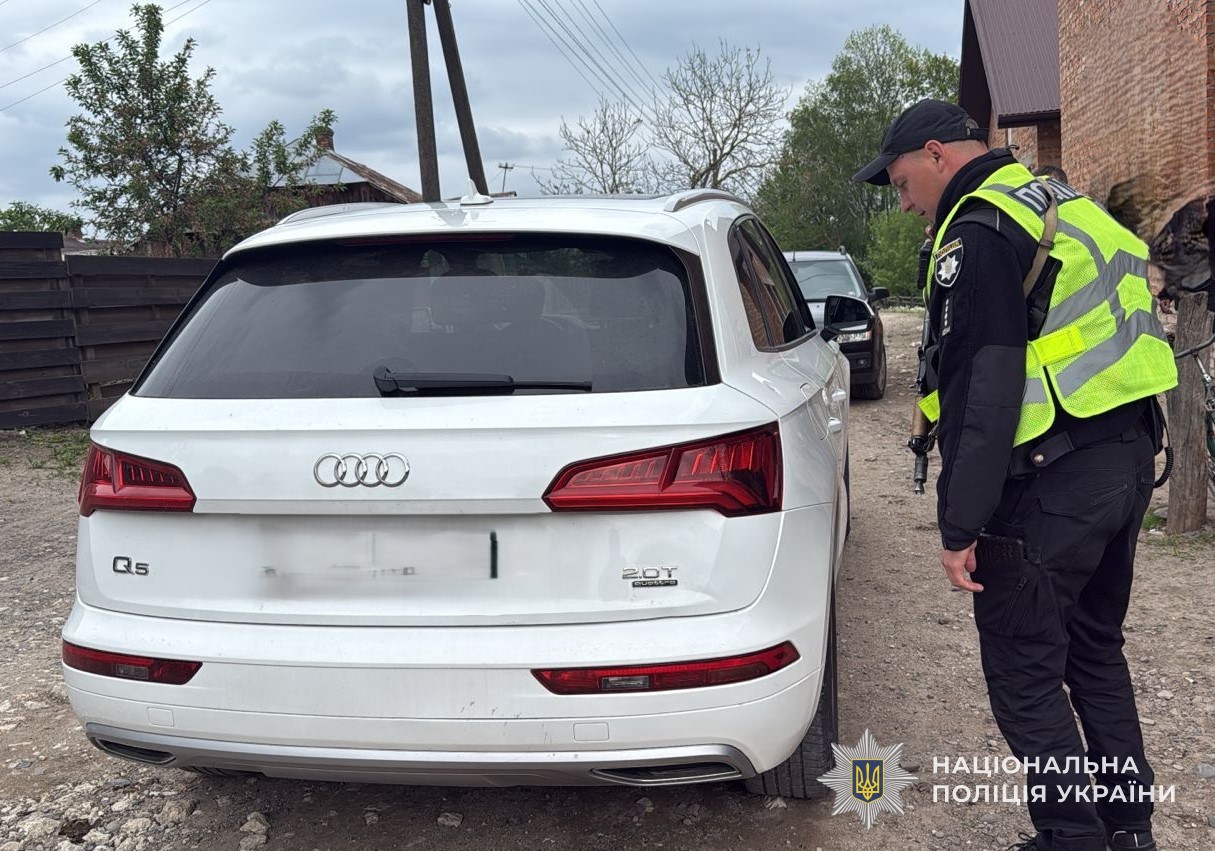 На Львівщині чоловік розстріляв авто опонента з рушниці: зловмисника затримано (фото)