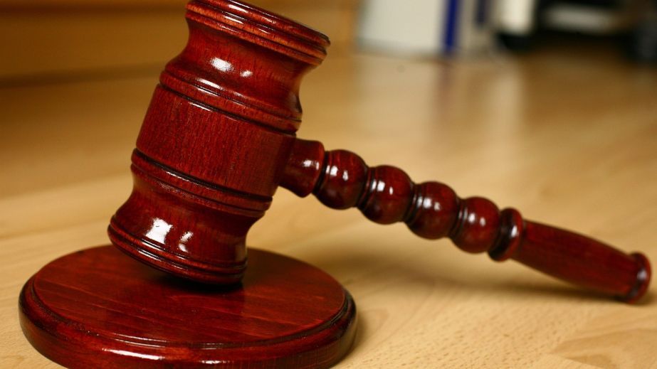 Вітчима, який роками ґвалтував неповнолітню падчерку, судитимуть на Запоріжжі