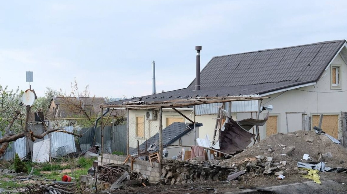 Російська армія вдарила КАБом по Запорізькому району, постраждали цивільні