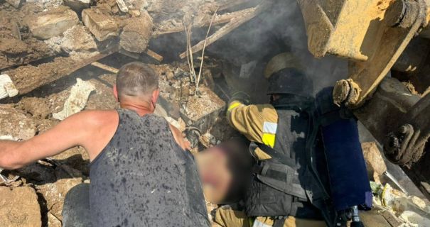 Російський авіаудар по Донеччині: двоє загиблих та троє поранених у …