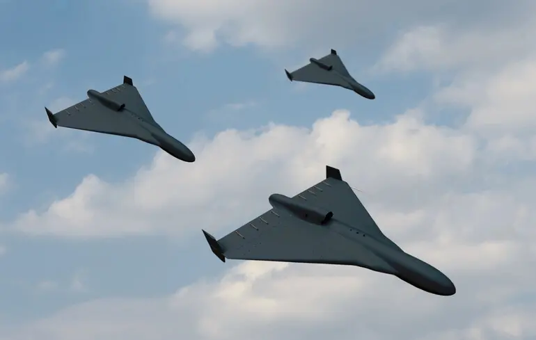 Російський дрон атакував зупинку в центрі Херсона: є загиблий та …