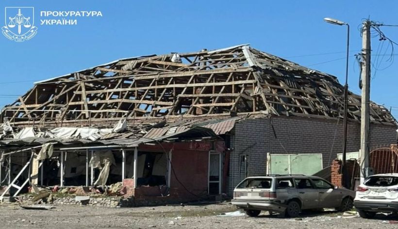 Російський удар по Мерефі: зросла кількість загиблих і поранених (ФОТО)