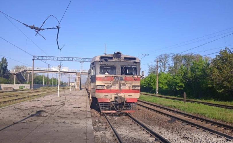 Російські агресори атакували електричку Запоріжжя-2 — Синельникове, є поранені