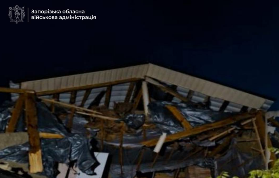 Російські війська атакували Запорізький район: постраждала жінка