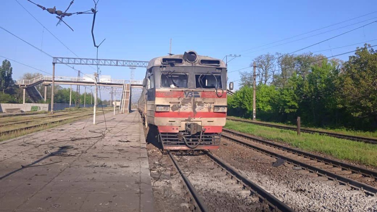 Російські війська атакували залізничну станцію у Вільнянську, поранено двох людей