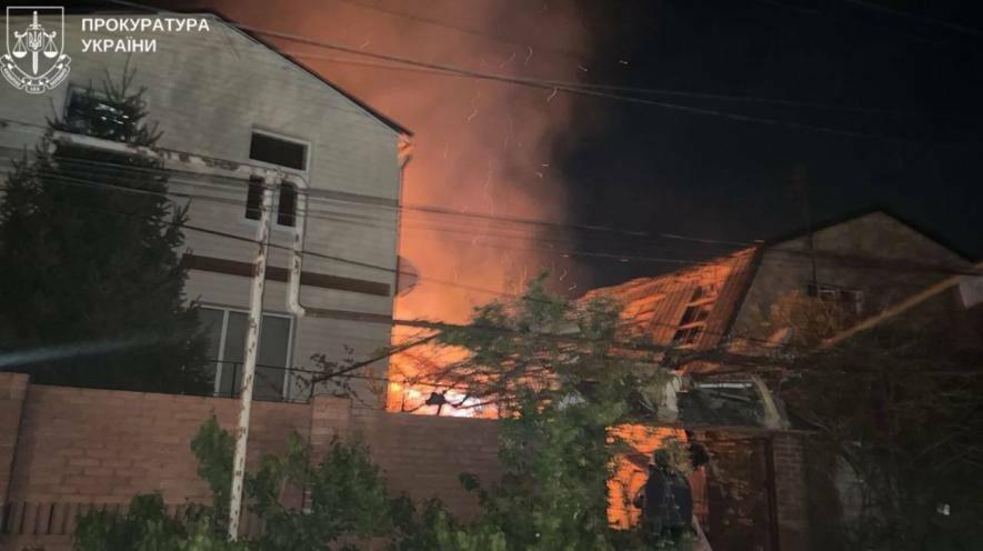 Російські дрони вбили двох людей та зруйнували будинки в Одеській …