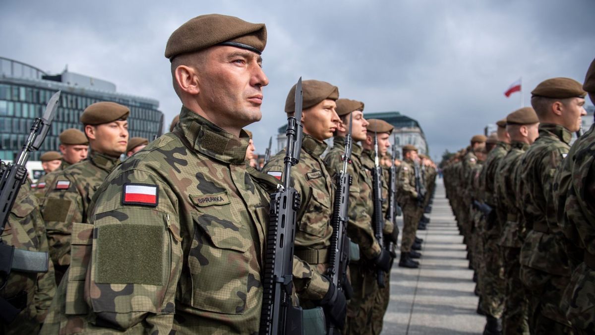 Російські окупанти засудили до 13 років ув’язнення польського добровольця, який …