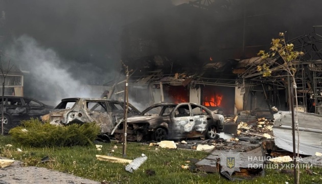 Росіяни атакували Запоріжжя КАБами та безпілотниками: загинуло 12 людей