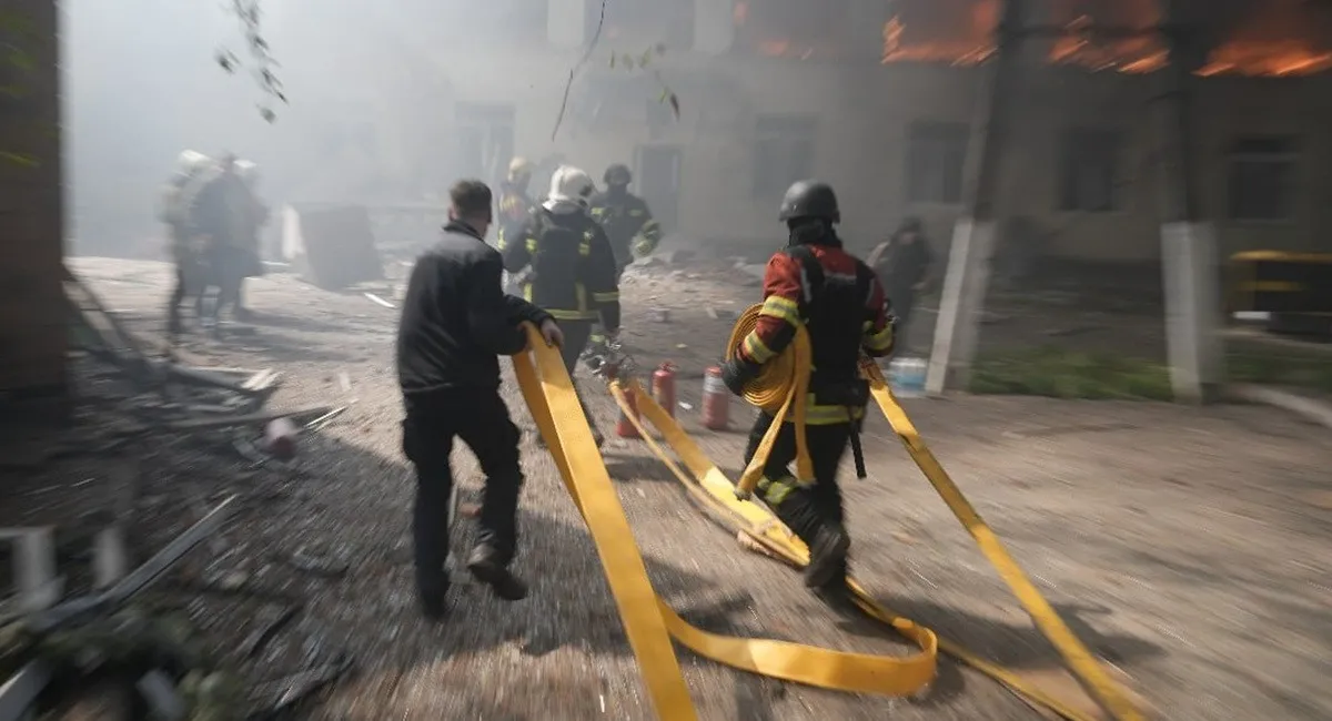Росіяни вгатили по дитячому садочку у Сумах: перші подробиці (відео)