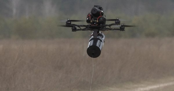 Росіяни вдарили дроном по жалобній процесії в Сумах