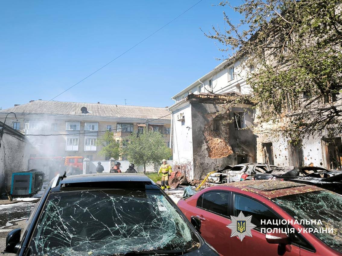 Росіяни вдарили по центру Чернігова. Є потерпілі