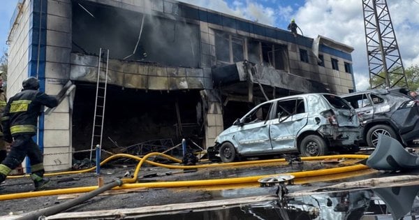 Росіяни вдень атакували Дніпро, є загибла та поранені