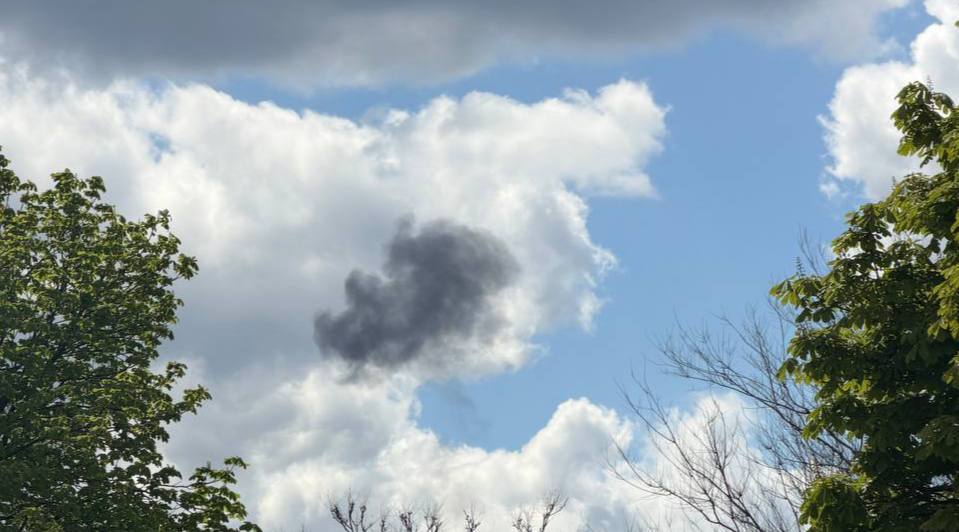 Росіяни вдруге за день обстріляли Дніпро дронами: один збили, інший …