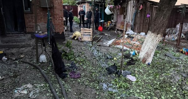 Росіяни влучили в будинок у Кривому Розі, є загиблі та …