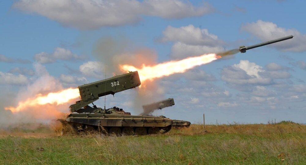Росіяни на межі Дніпропетровщини все частіше застосовують важке озброєння: заява …