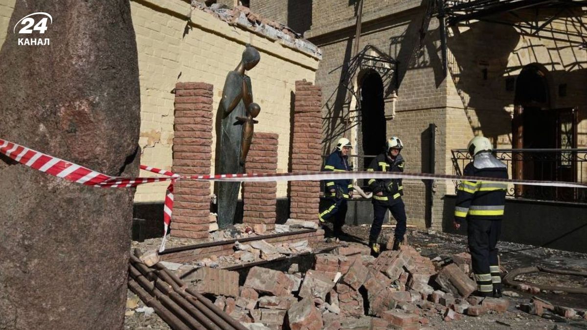 Росіяни прямим влучанням ракети знищили один із підрозділів ДСНС у …