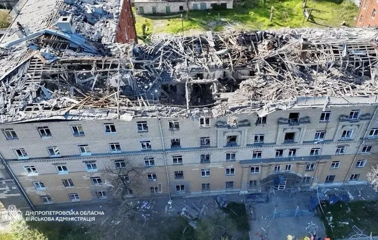 Удар по Дніпру: є загиблий і поранені, серед них дитина