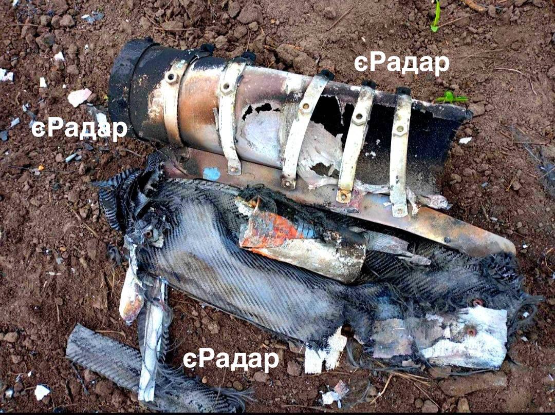 Росіяни тепер «начиняють» ударні дрони контейнерами з касетними зарядами
