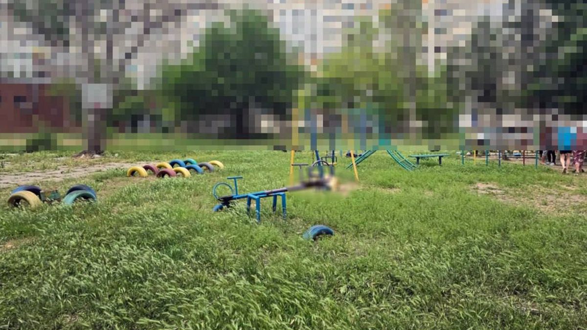 Росія вгатила по дитячому майданчику у Херсоні: є загиблий, серед …