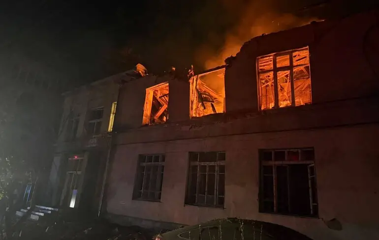 Росія вдарила балістикою по базі відпочинку на Одещині: серед поранених …