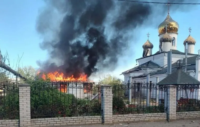 Росія завдала удару по Вільнянську: пошкоджено церкву, є загибла та …