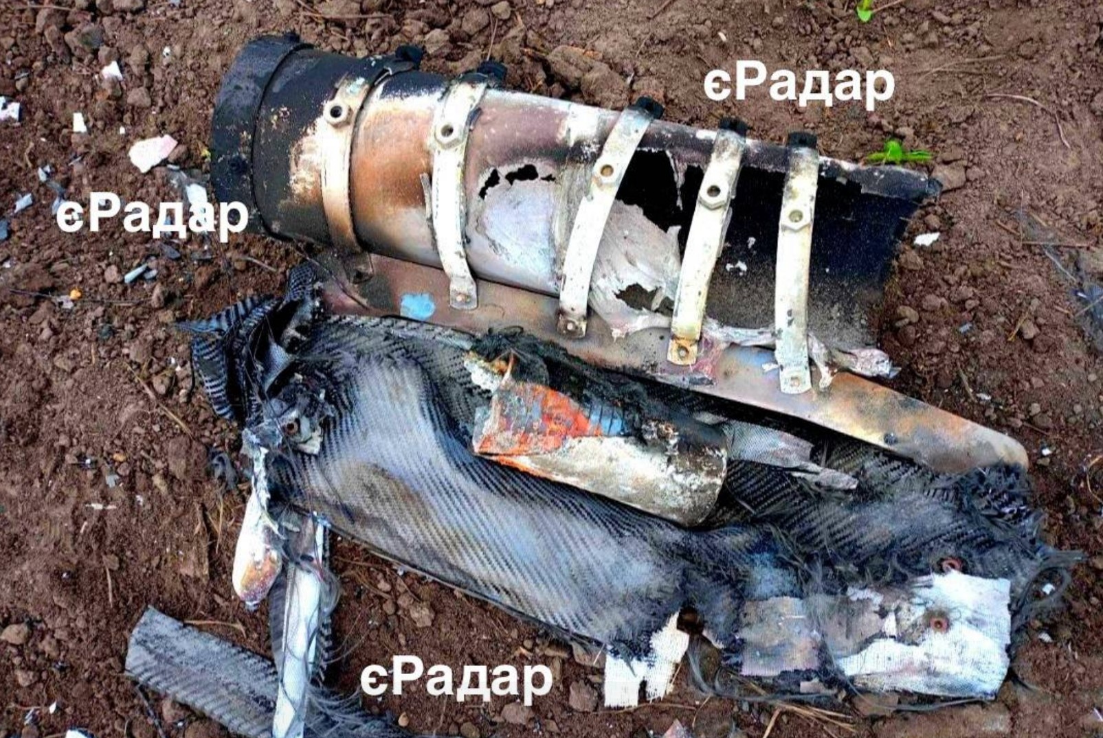 РФ почала скидати касетні заряди з дронів