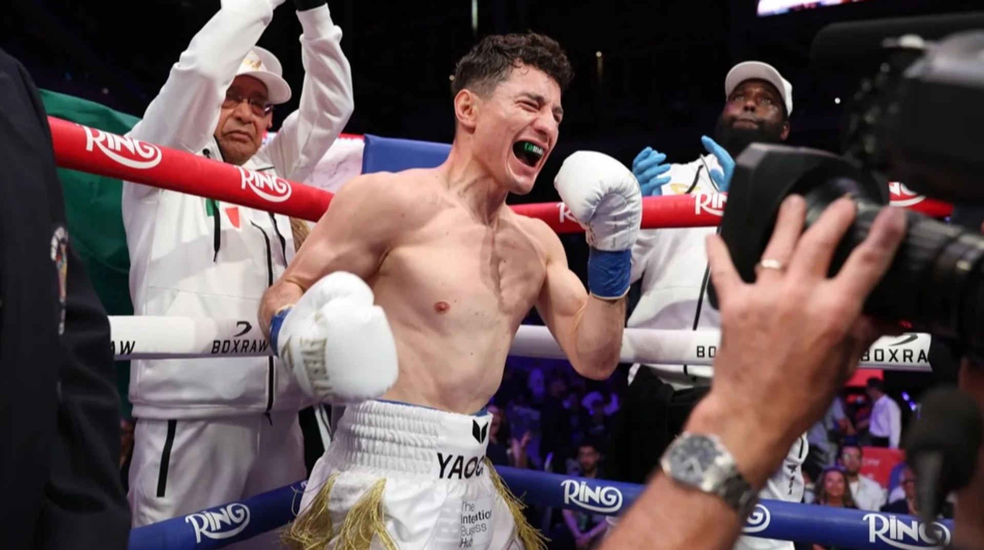 Роуч та Сепеда битимуться за вакантний титул WBC у легкій …