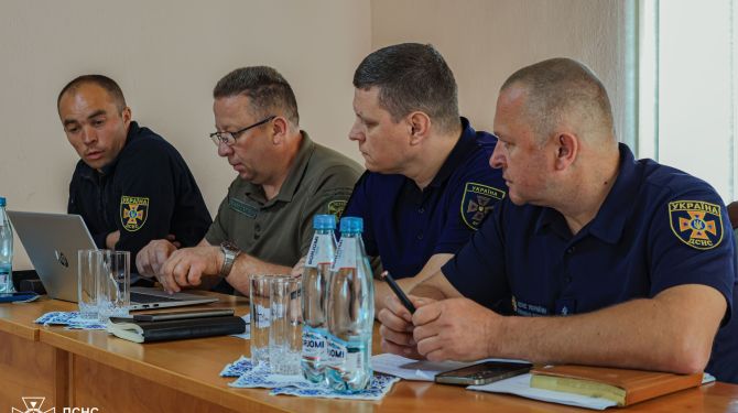 Рятувальники і лісівники Буковини узгодили дії на випадок лісових пожеж